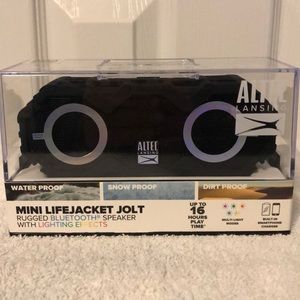 Alter Lansing mini lifejacket jolt speaker